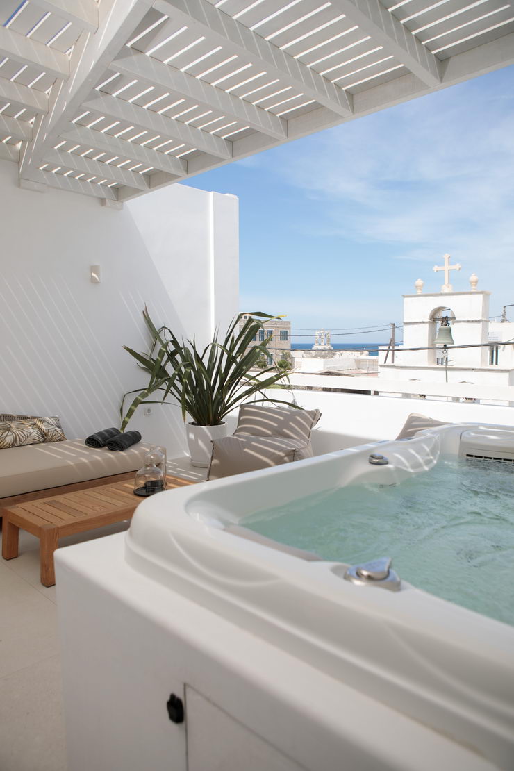 Porta Marina Deluxe Suite in Naxos